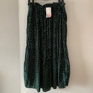 NWT festive maxi skirt!!